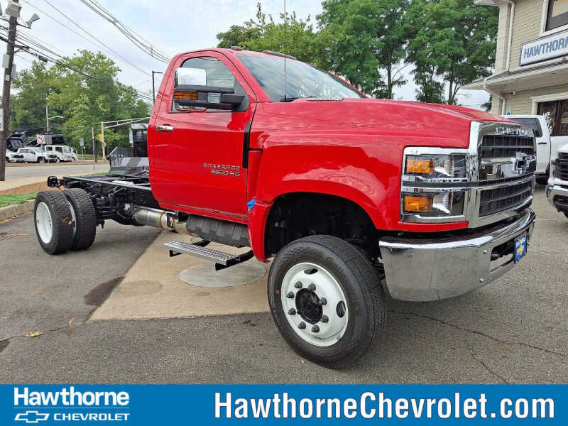 2025 Chevrolet Silverado 4500 Medium Duty Chassis Cab Work Truck's photo