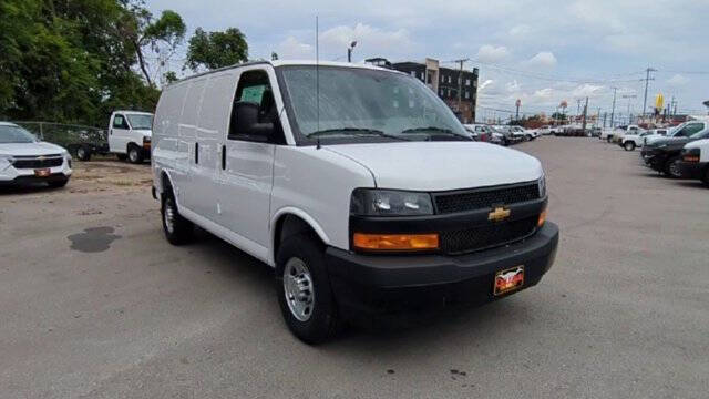 2025 Chevrolet Express 2500