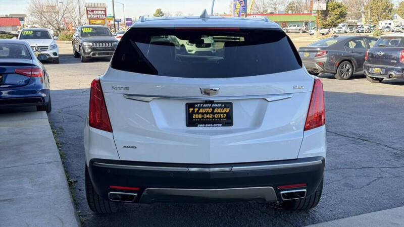 2017 Cadillac XT5 Platinum