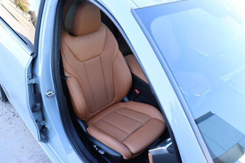 2023 BMW 3 Series 330i