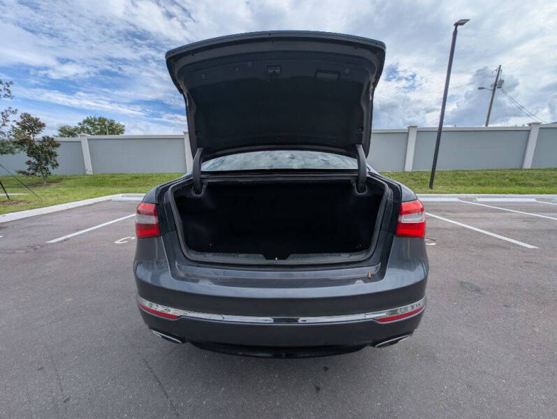 2014 Kia Cadenza Premium