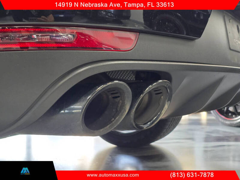 2021 Porsche Macan S