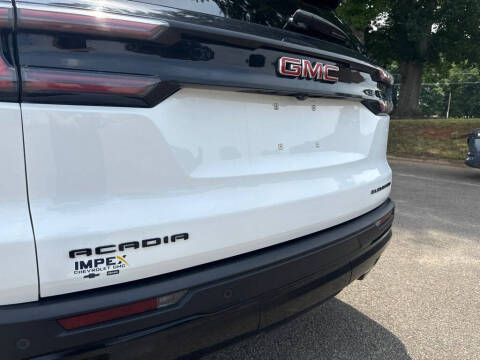 2024 GMC Acadia Elevation