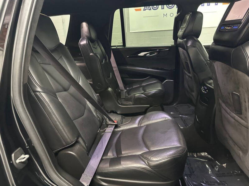 2017 Cadillac Escalade Platinum