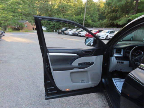 2017 Toyota Highlander LE