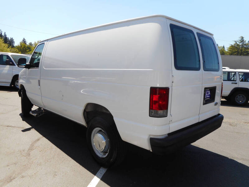 2004 Ford E-Series E-350 SD
