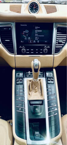 2017 Porsche Macan