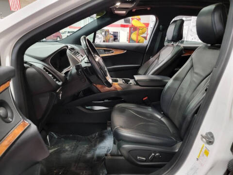 2020 Lincoln Nautilus Reserve