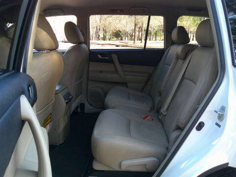 2012 Toyota Highlander SE
