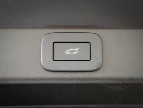 2025 Land Rover Range Rover Sport P460e Dynamic SE