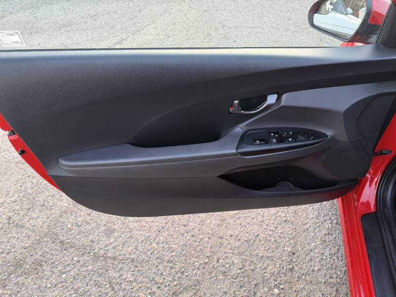 2019 Hyundai Veloster