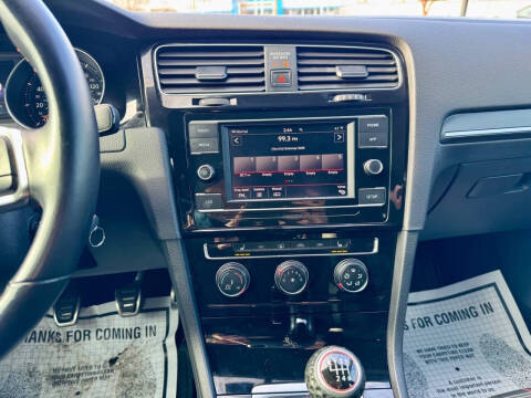 2018 Volkswagen Golf GTI S