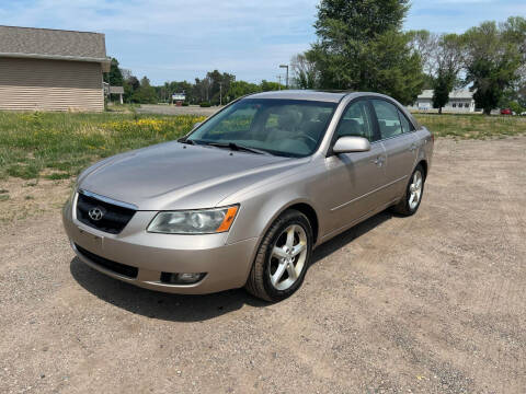 2006 Hyundai Sonata for sale at D & T AUTO INC in Columbus MN