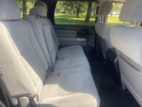 2016 Toyota Sequoia SR5