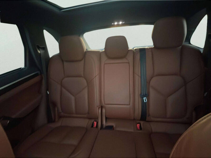 2016 Porsche Cayenne S E-Hybrid