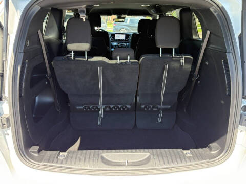 2023 Chrysler Pacifica Touring
