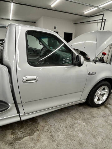 2000 Ford F-150 SVT Lightning