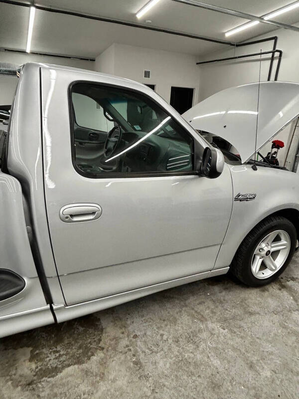 2000 Ford F-150 SVT Lightning