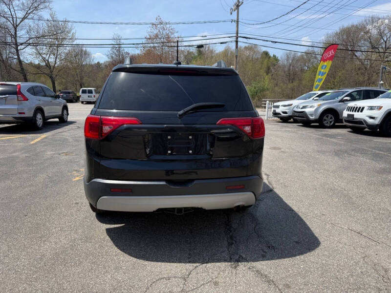 2017 GMC Acadia SLE-2