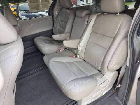 2016 Toyota Sienna