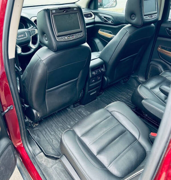 2017 GMC Acadia Denali