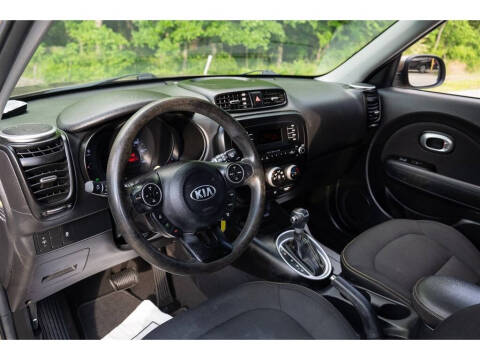 2015 Kia Soul +
