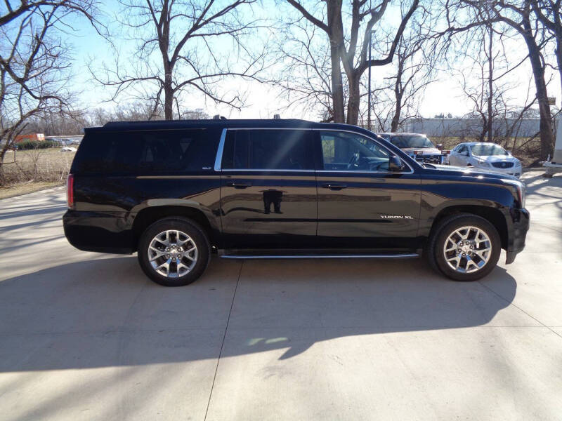 2016 GMC Yukon XL SLT