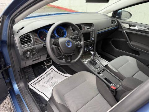 2016 Volkswagen e-Golf SE