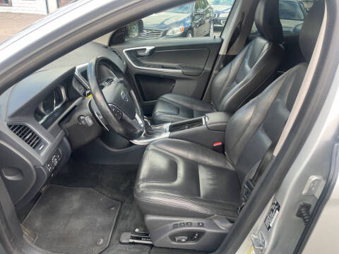 2014 Volvo XC60 T6 Premier Plus