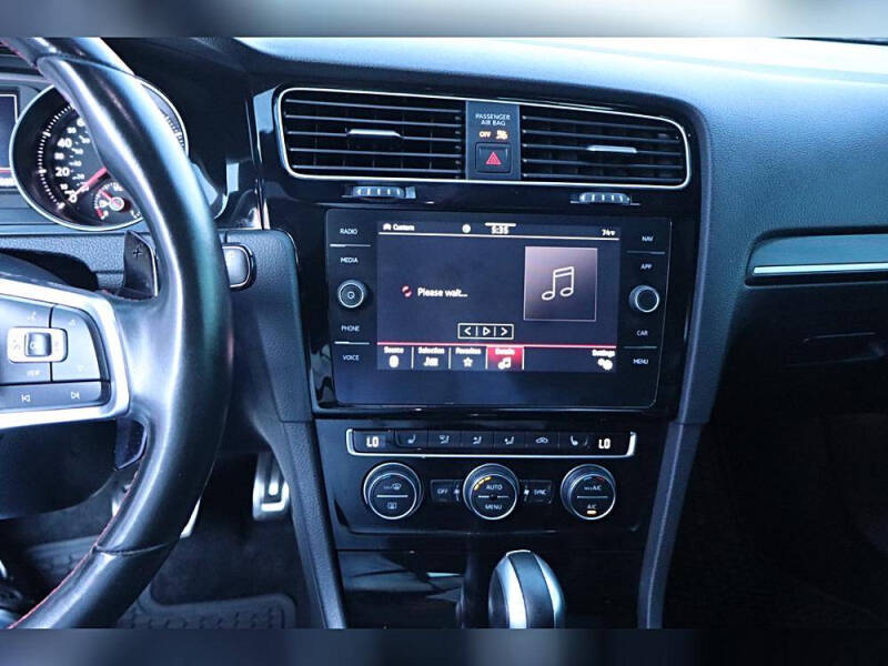 2021 Volkswagen Golf GTI Autobahn