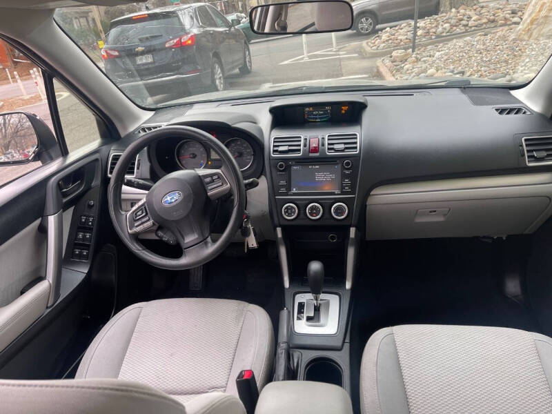 2016 Subaru Forester 2.5i