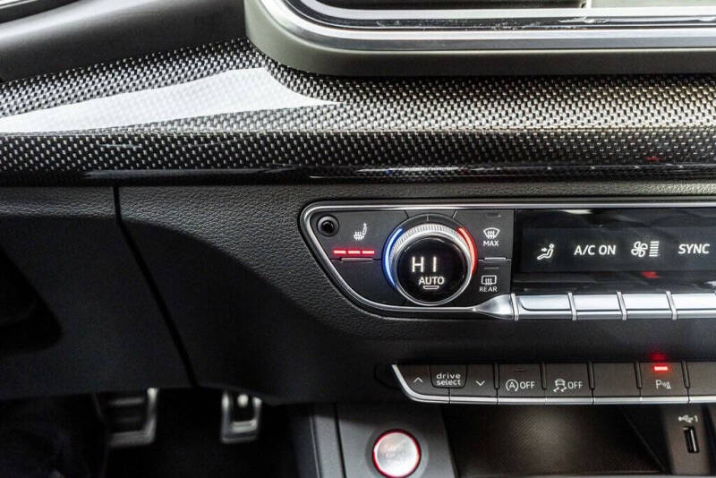 2024 Audi SQ5 Sportback 3.0T quattro Premium