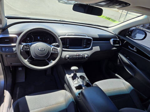 2019 Kia Sorento LX