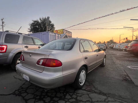 1999 Toyota Corolla
