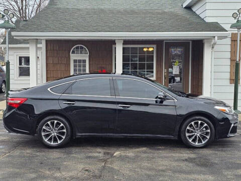 2017 Toyota Avalon XLE Plus