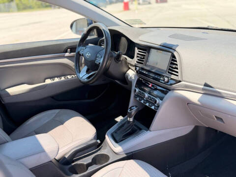 2020 Hyundai Elantra