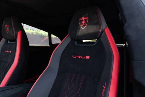 2024 Lamborghini Urus Performante