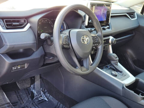 2025 Toyota RAV4 Hybrid LE