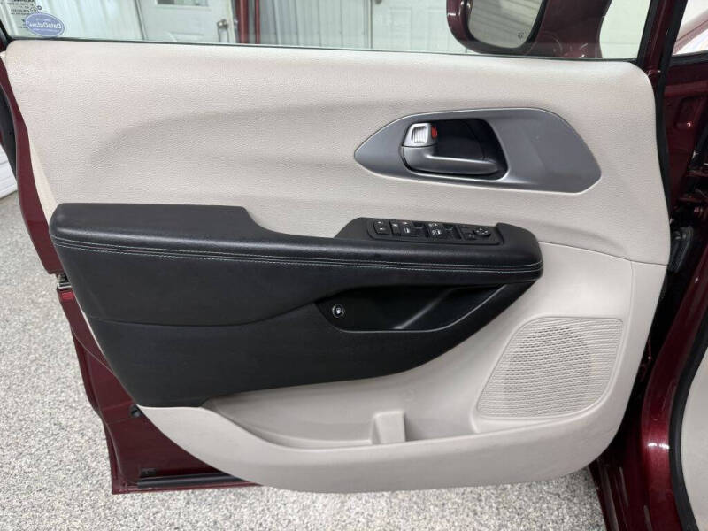 2018 Chrysler Pacifica Hybrid Touring Plus