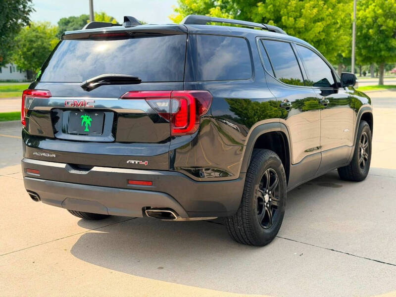 2020 GMC Acadia AT4