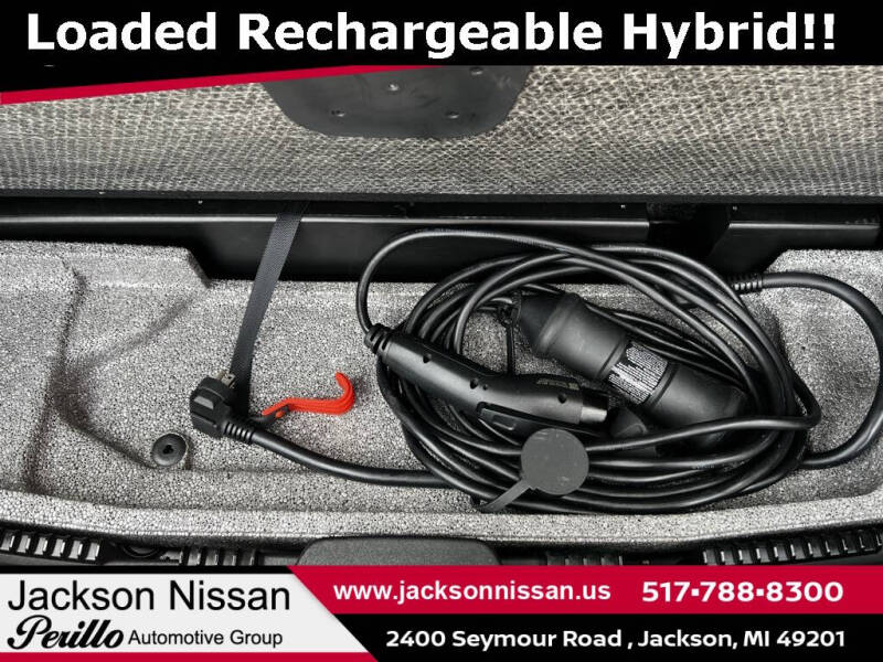 2022 Volvo XC60 Recharge T8 R-Design