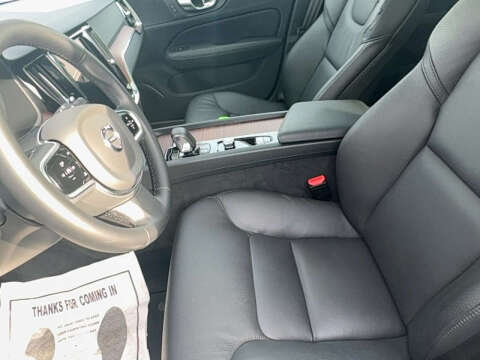 2025 Volvo V60 Cross Country B5 Plus