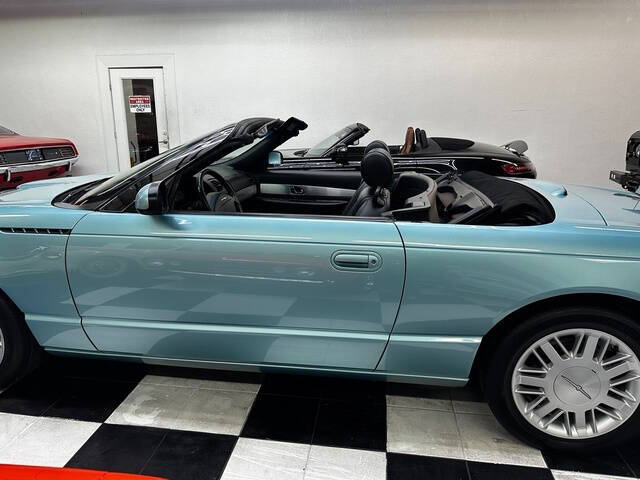 2002 Ford Thunderbird Deluxe