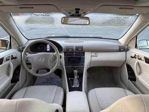 2005 Mercedes-Benz C-Class C 320