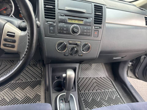 2009 Nissan Versa 1.8 S