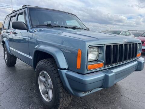 1998 Jeep Cherokee for sale at VIP Auto Sales & Service in Franklin OH