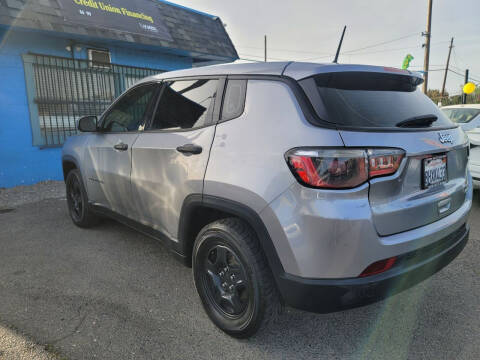 2018 Jeep Compass Sport