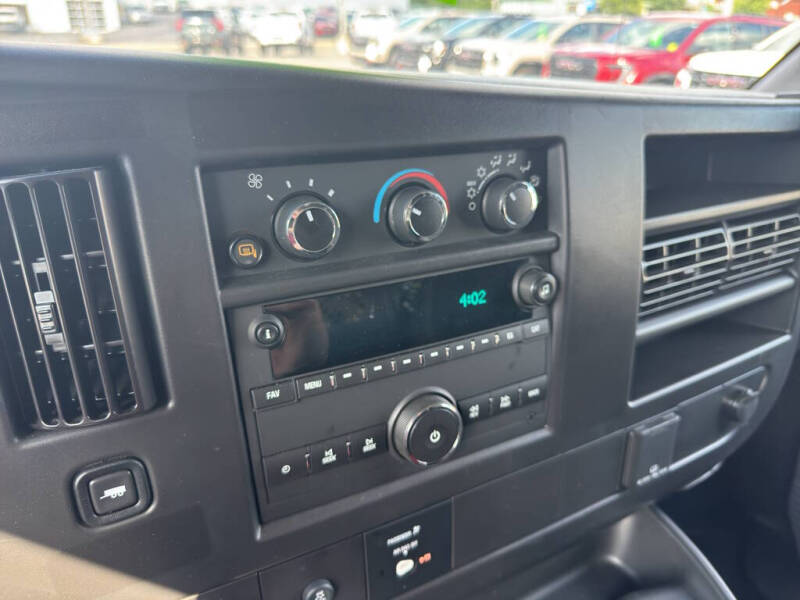2024 Chevrolet Express 2500