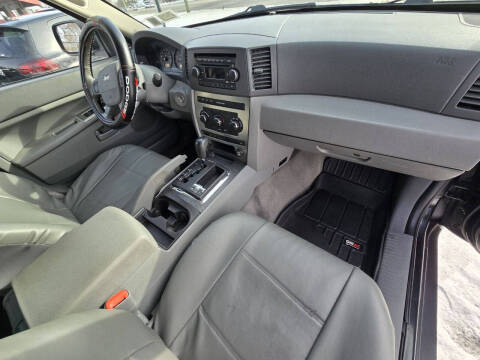 2005 Jeep Grand Cherokee Laredo