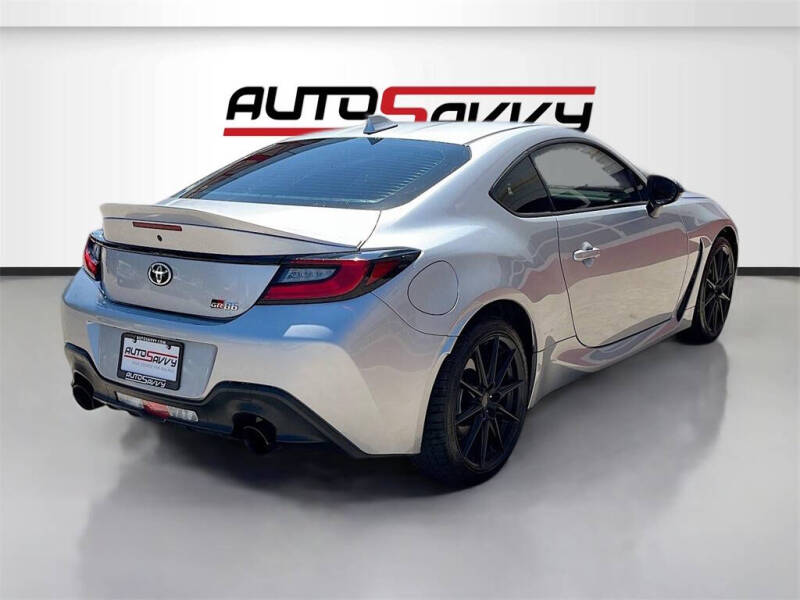 2024 Toyota GR86 Premium